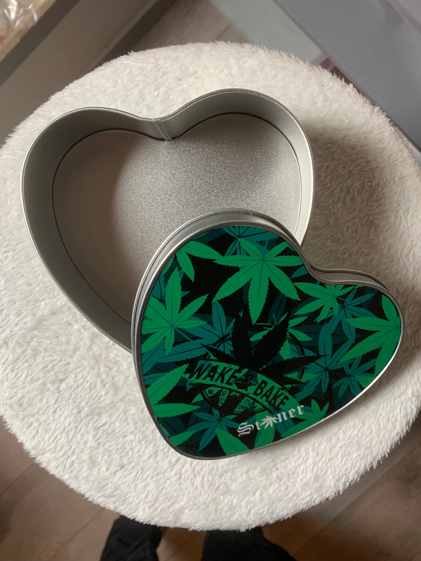 Heart shaped 420 tin